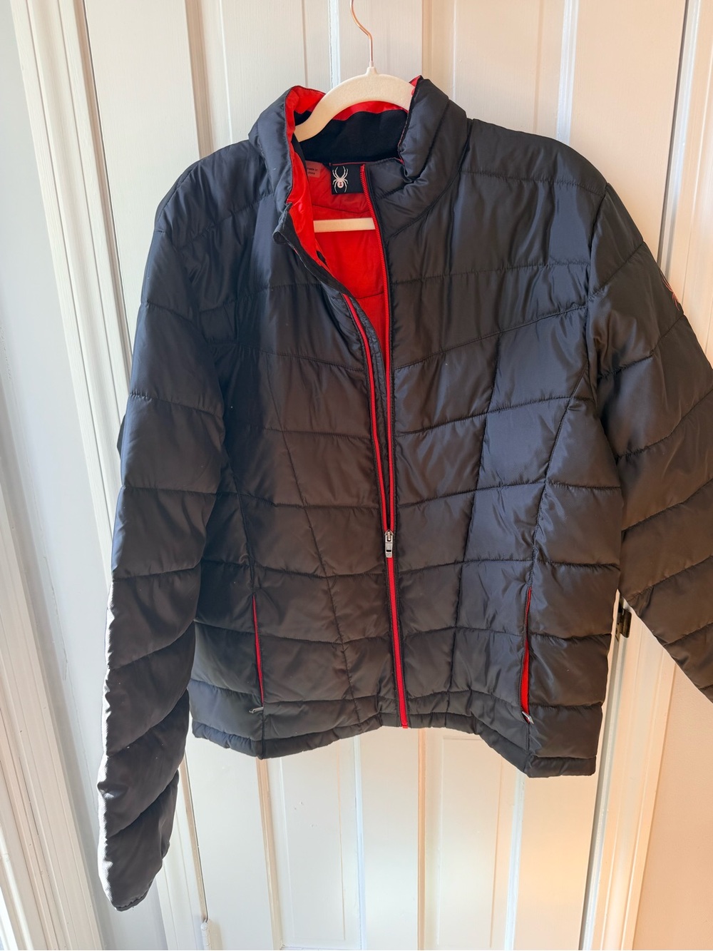 Spyder Men’s Black Quilted Puffer Jacket Red Lining Size XL